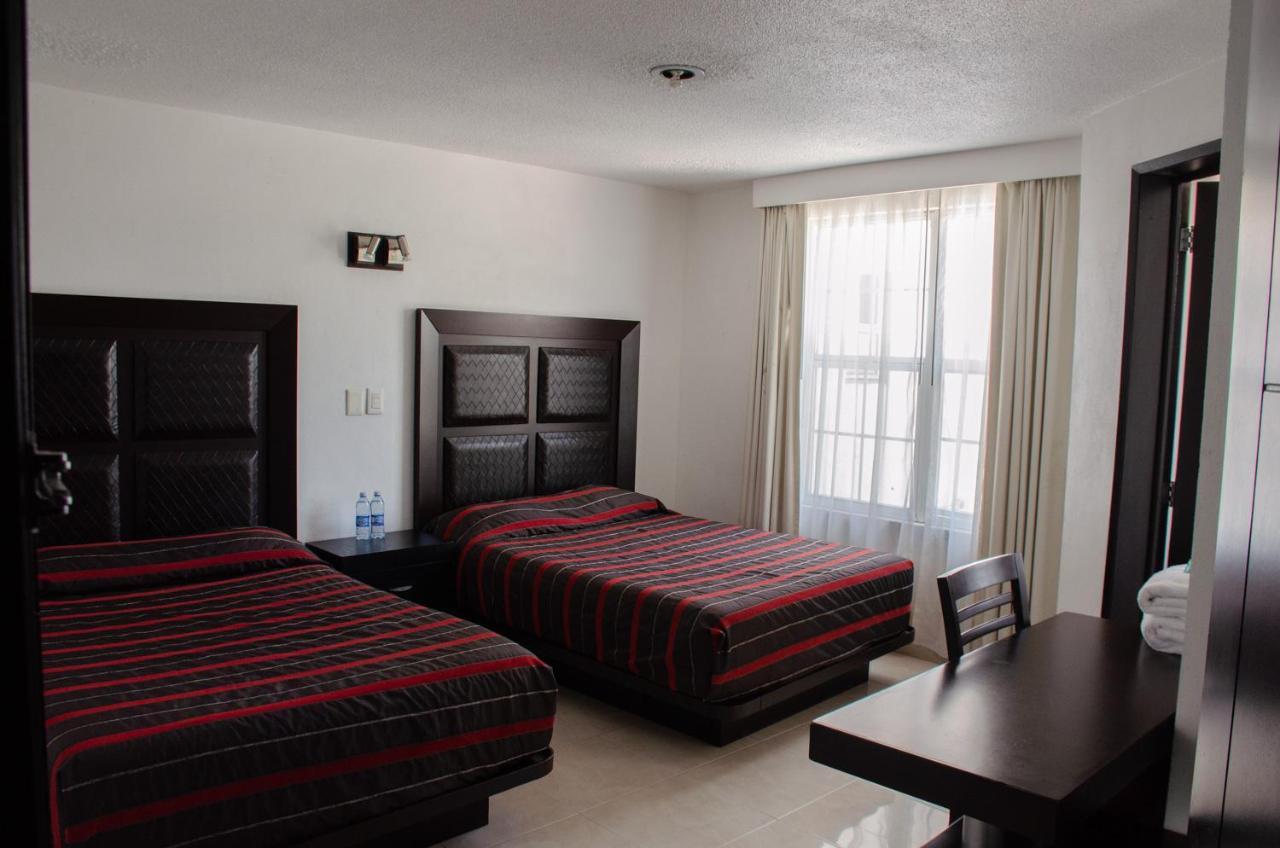Hotel O Puente San Juan del Río Eksteriør bilde