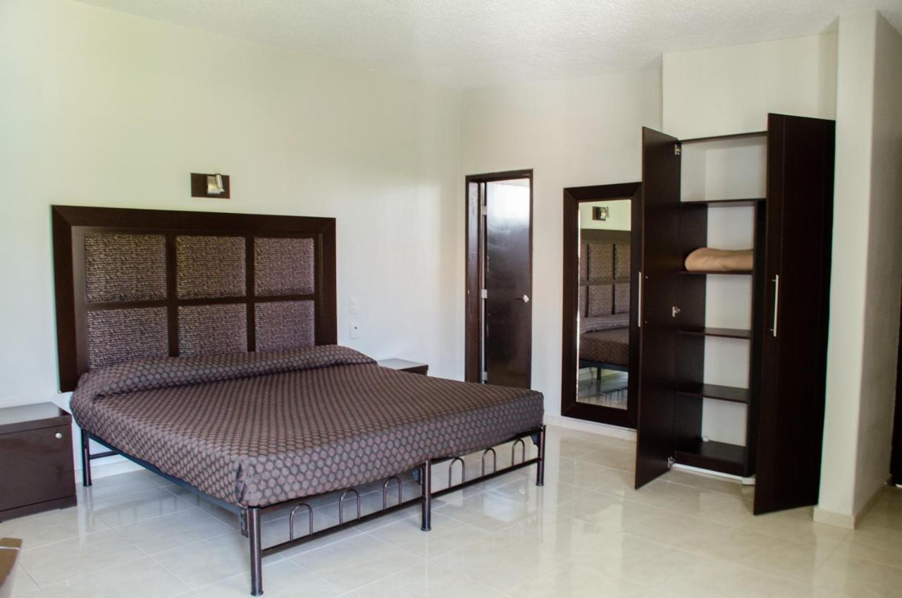 Hotel O Puente San Juan del Río Eksteriør bilde