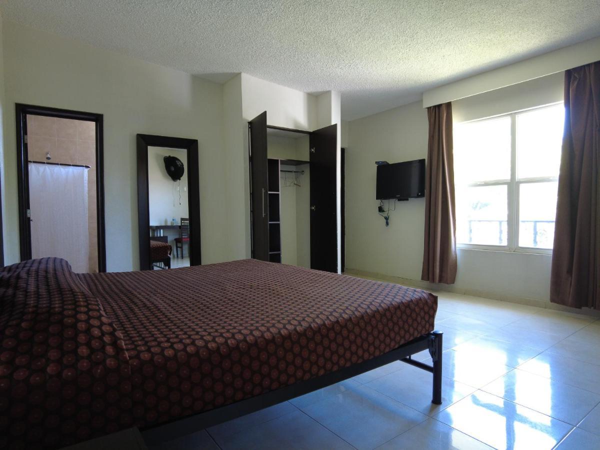 Hotel O Puente San Juan del Río Eksteriør bilde